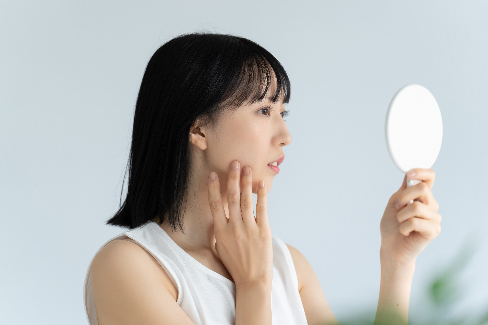 シワの改善方法でお悩みの方へ！首や顔のシワの原因と効果的な対策